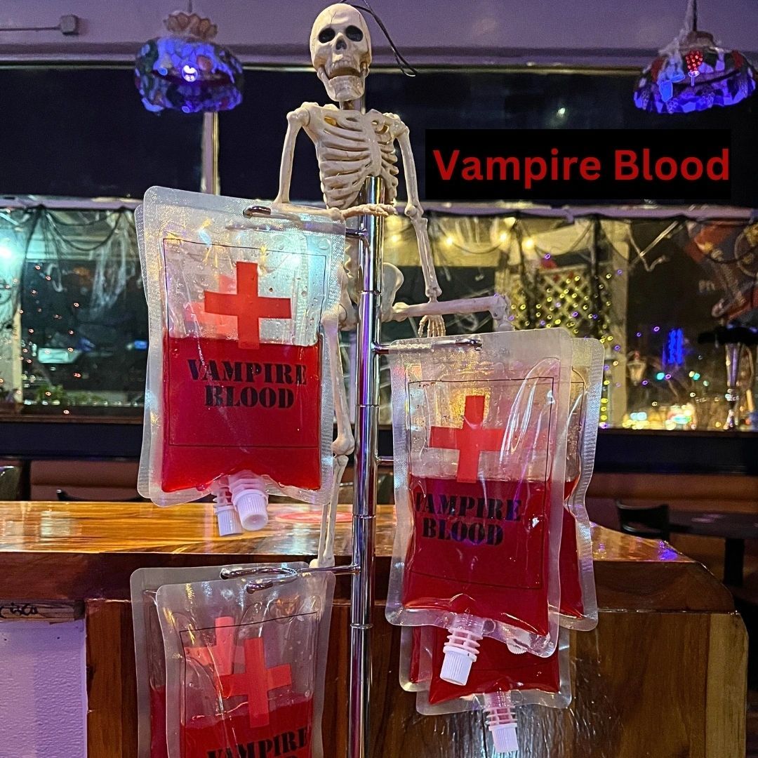 Guests at Halloween 2023 at Meyboom Brasserie